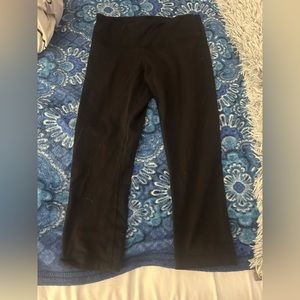 Black lulu lemon leggings